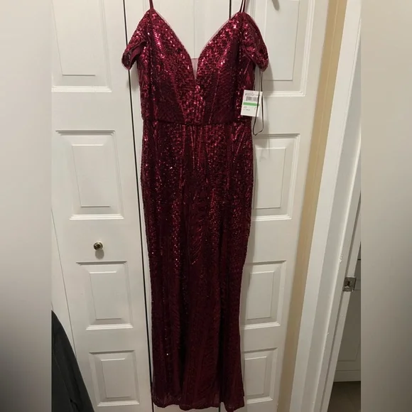 Night Way Collections Dresses | Nightway Merlot Cold Shoulder Sequin Dress Size 8 Brand New | Color: Red | Size: 8 | Jeshad5683's Closet